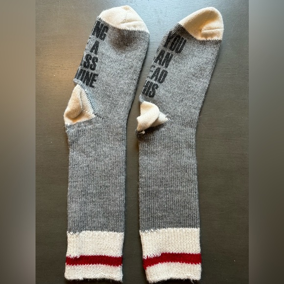 Wine Socks -Holiday Gift - “If You Can Read This | Bring Me a Glass of Wine” - Picture 4 of 5